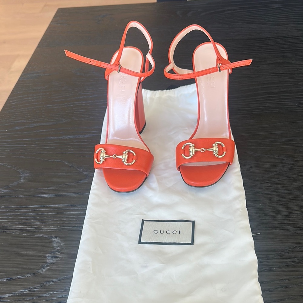 Gucci Orange Heels Elegant Design